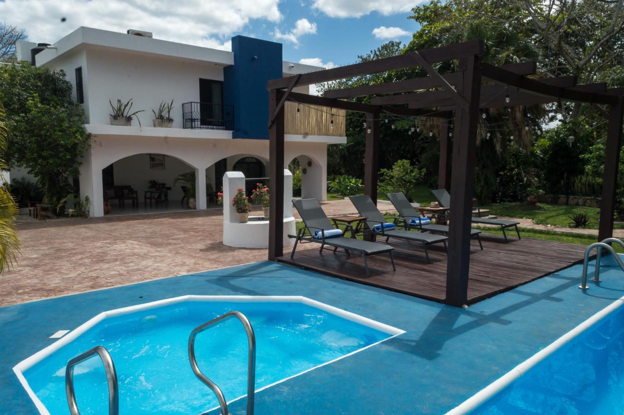 Hotel Boutique Casa Xaan Вальядолид Экстерьер фото