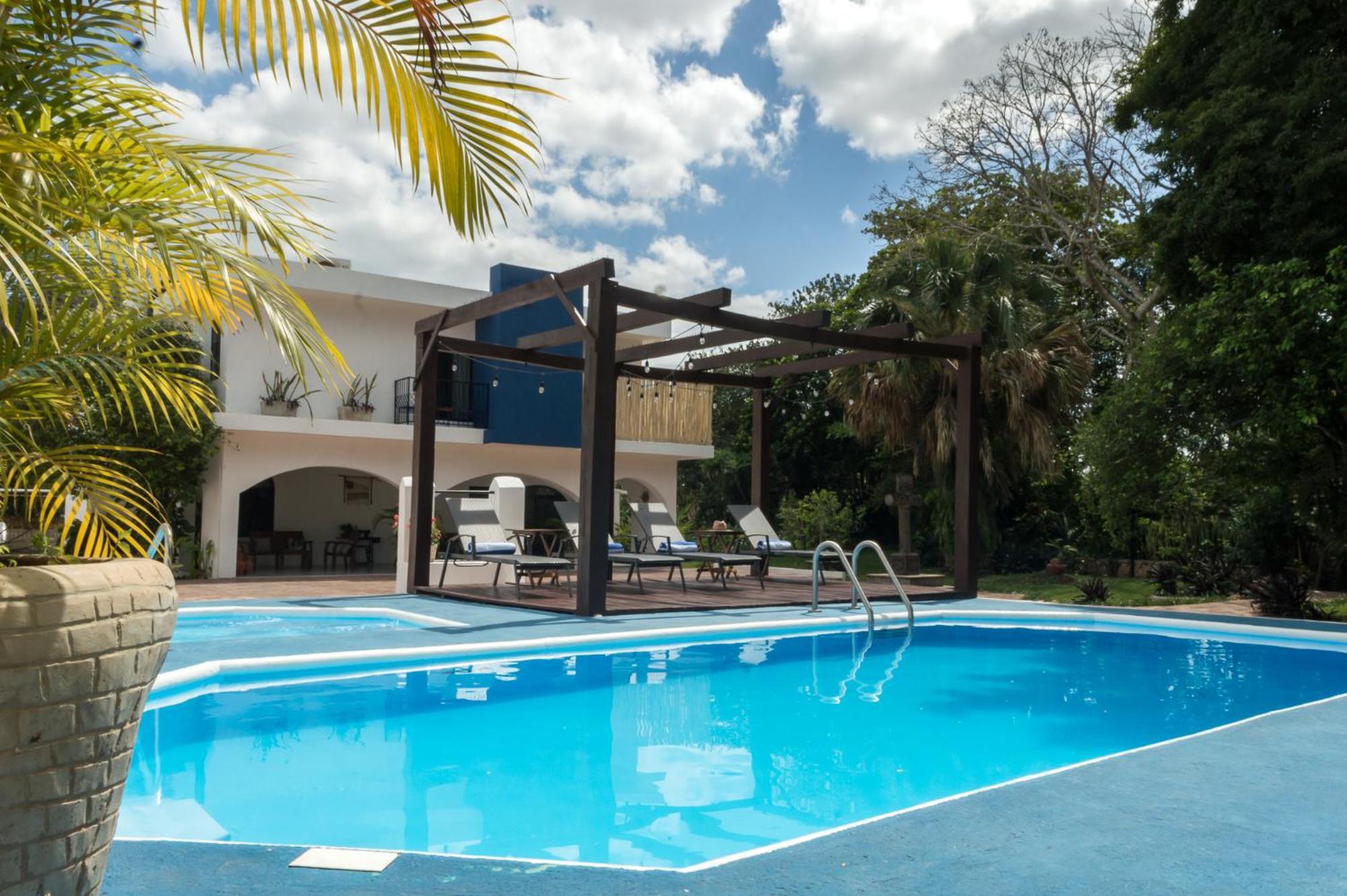 Hotel Boutique Casa Xaan Вальядолид Экстерьер фото