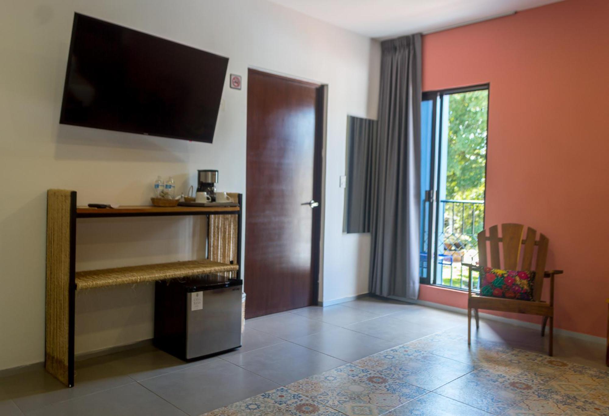 Hotel Boutique Casa Xaan Вальядолид Экстерьер фото