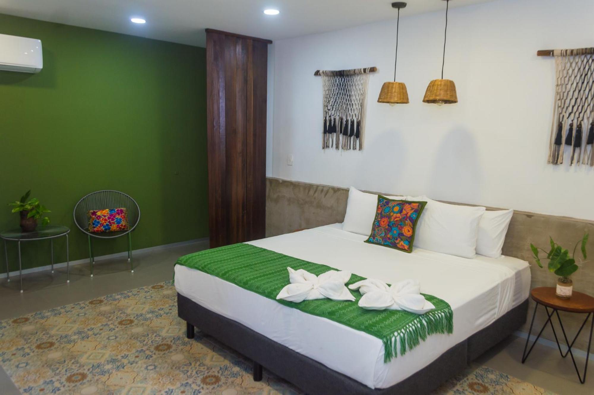 Hotel Boutique Casa Xaan Вальядолид Экстерьер фото