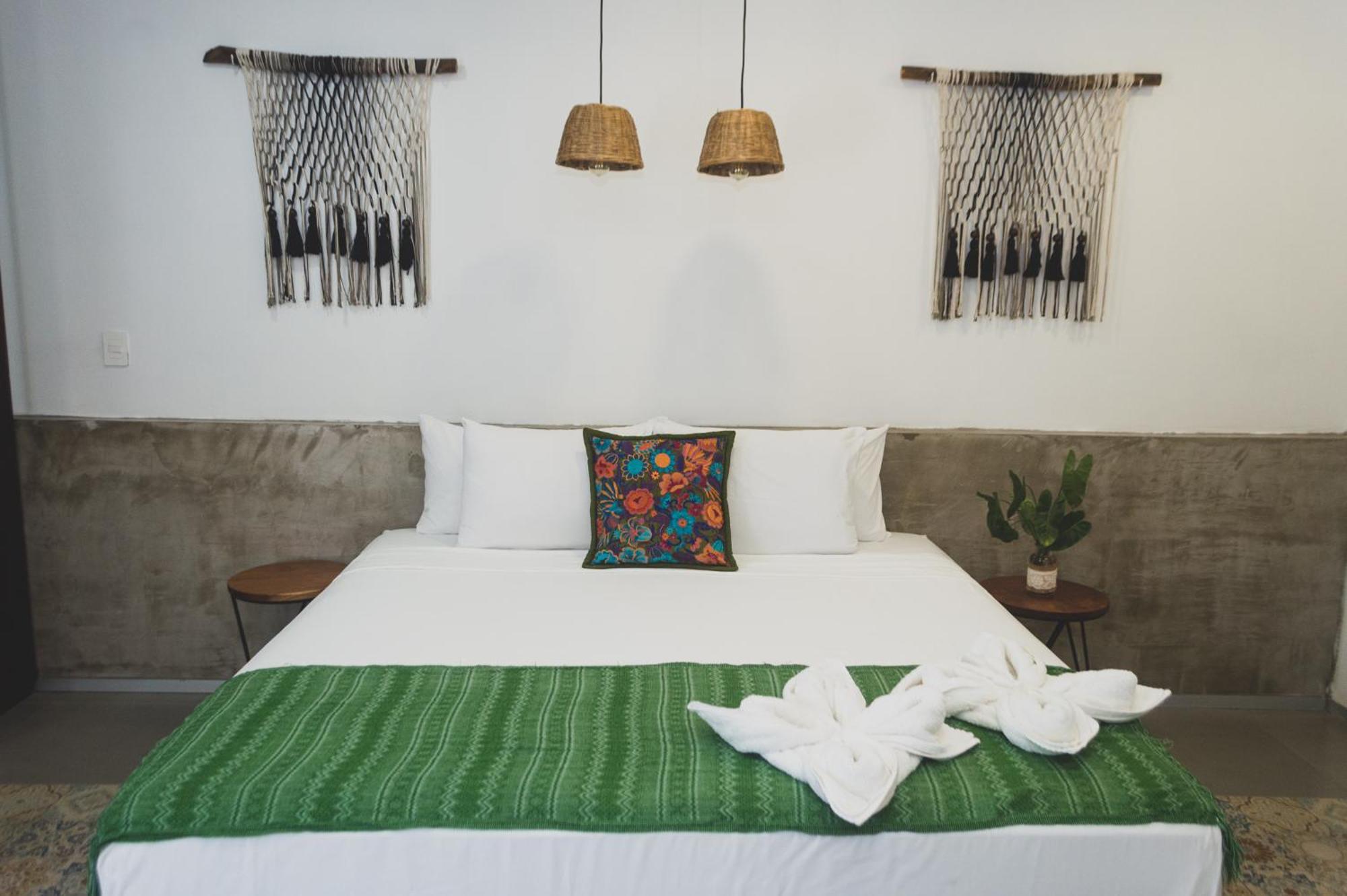 Hotel Boutique Casa Xaan Вальядолид Экстерьер фото