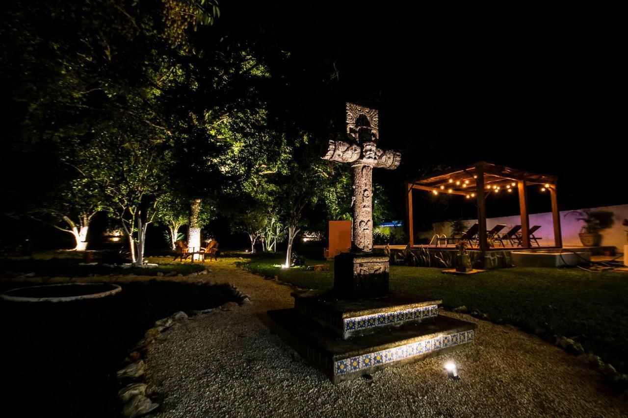 Hotel Boutique Casa Xaan Вальядолид Экстерьер фото